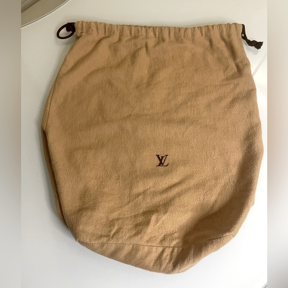 LV Dust bag